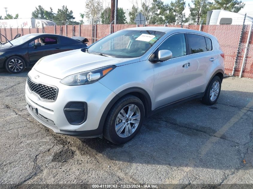 VIN KNDPM3AC7J7340834 2018 KIA Sportage, LX no.2