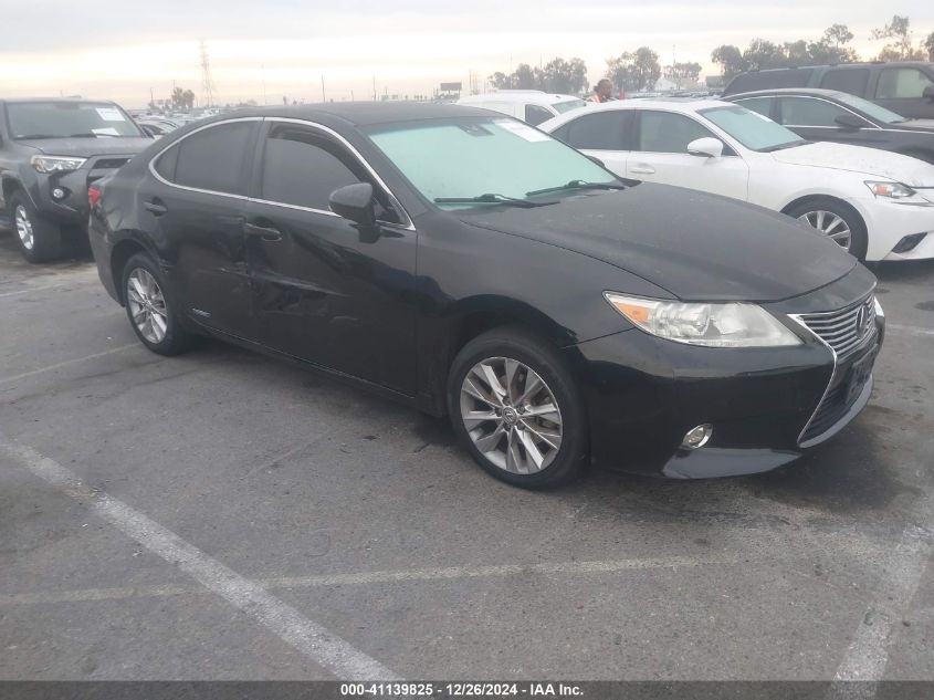 VIN JTHBW1GG3E2060557 2014 Lexus ES, 300H no.1