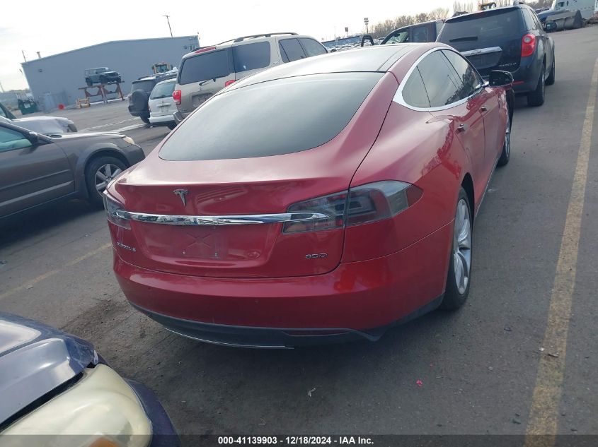 2015 Tesla Model S 70D/85D/P85D VIN: 5YJSA1E25FF101986 Lot: 41139903