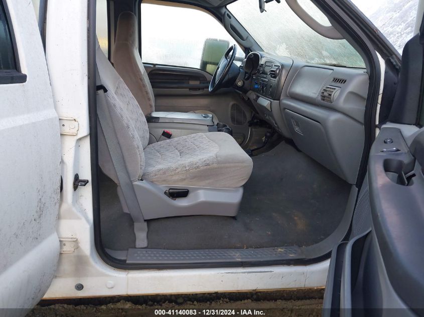 2005 Ford F-550 Lariat/Xl/Xlt VIN: 1FDAW57P95EA40182 Lot: 41140083