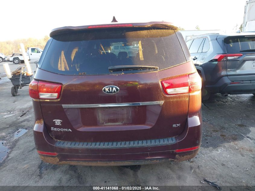 VIN KNDMC5C19F6024362 2015 KIA Sedona, EX no.16