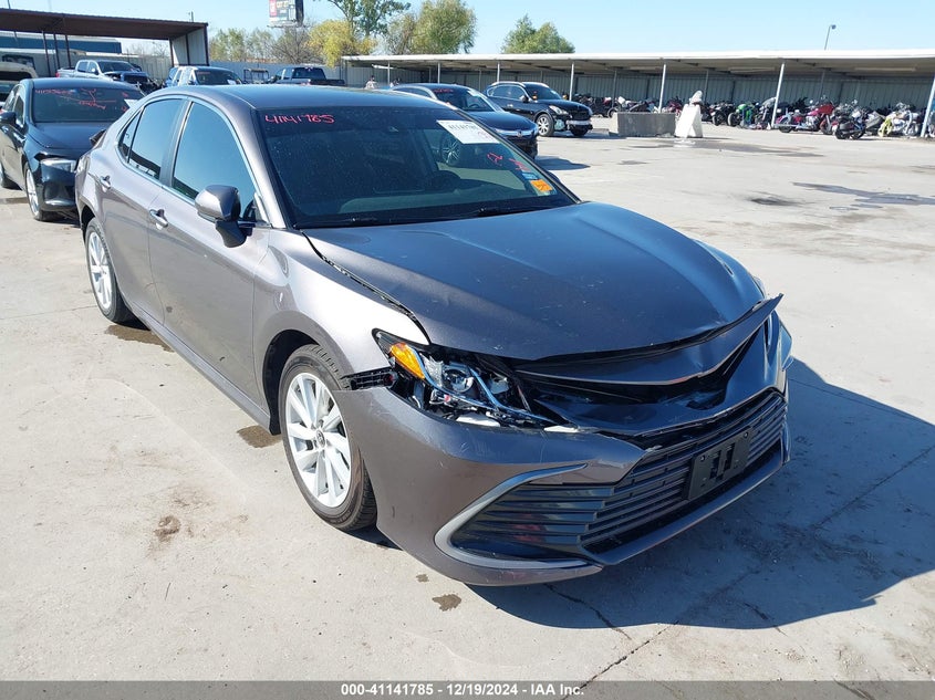 2021 TOYOTA CAMRY VIN: 4T1C11AKXMU593652