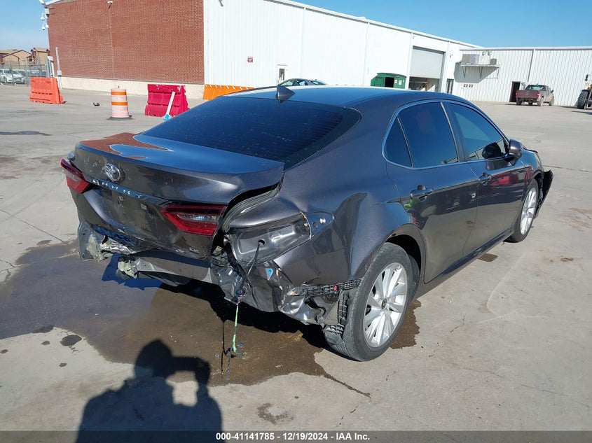 2021 TOYOTA CAMRY VIN: 4T1C11AKXMU593652