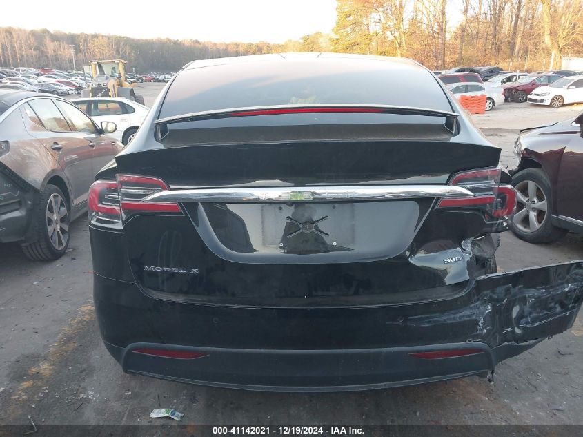 2017 Tesla Model X 100D/75D/90D VIN: 5YJXCDE26HF052611 Lot: 41142021