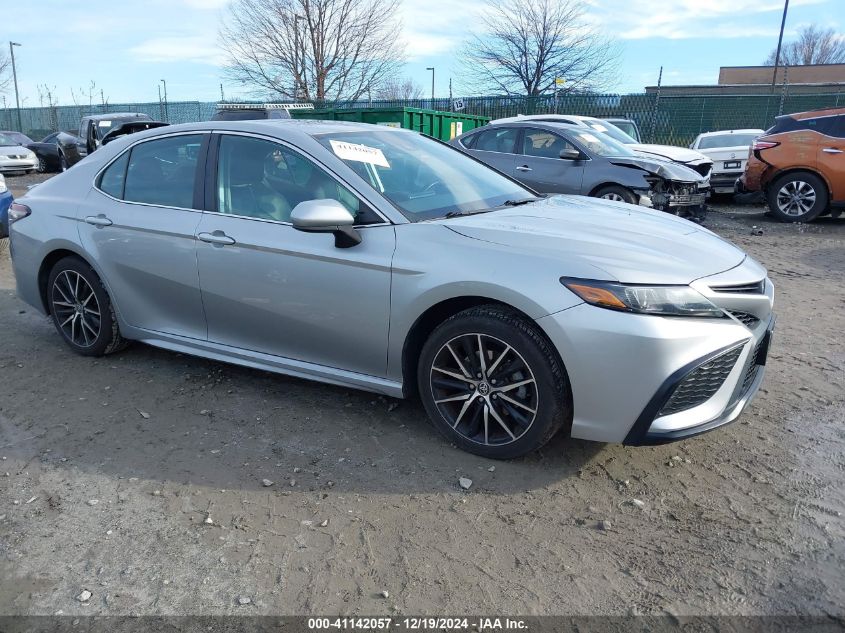 2021 Toyota Camry, SE