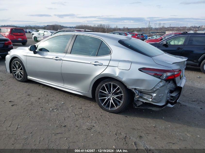 VIN 4T1G11AK8MU435540 2021 Toyota Camry, SE no.3