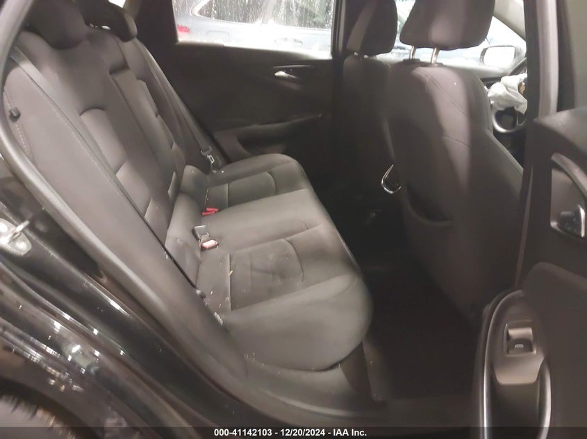 2018 CHEVROLET MALIBU VIN: 1G1ZD5ST3JF153091