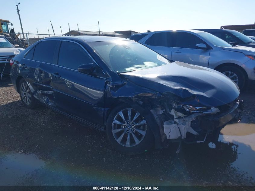 2016 Toyota Camry, Hybrid Xle