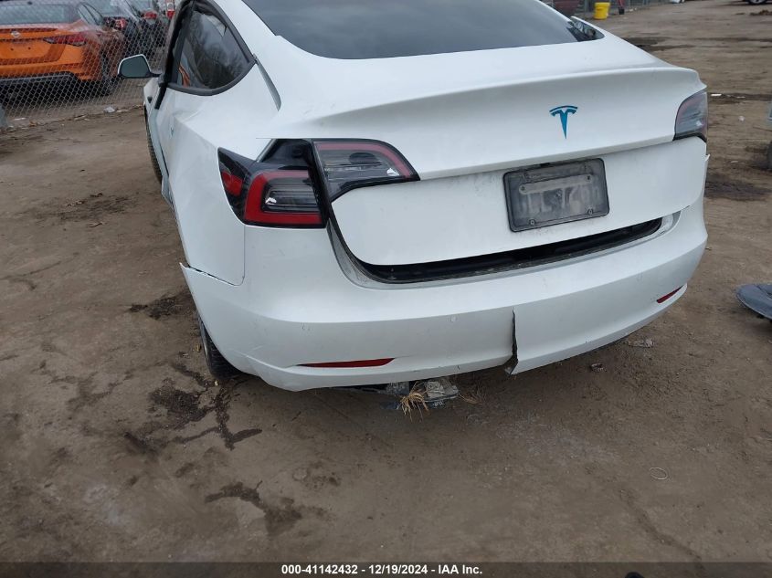 2022 Tesla Model 3 Rear-Wheel Drive VIN: 5YJ3E1EA8NF101561 Lot: 41142432