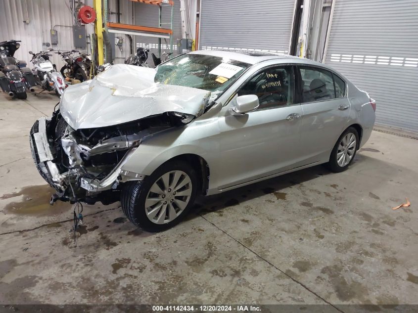 VIN 1HGCR3F94FA024736 2015 Honda Accord, Touring no.2