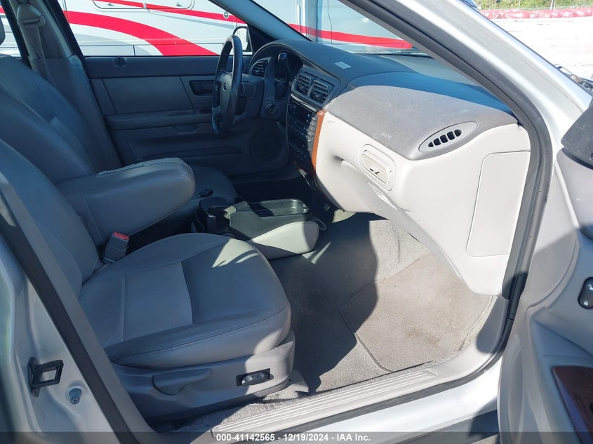 2006 FORD TAURUS VIN: 1FAHP56U56A216490