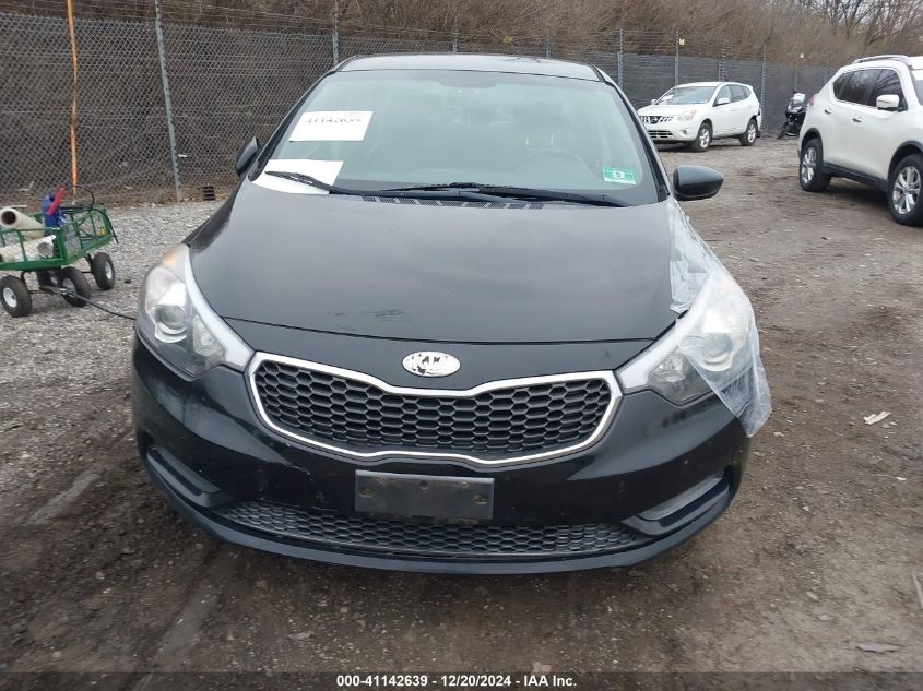 VIN KNAFK4A64E5197258 2014 KIA Forte, LX no.6