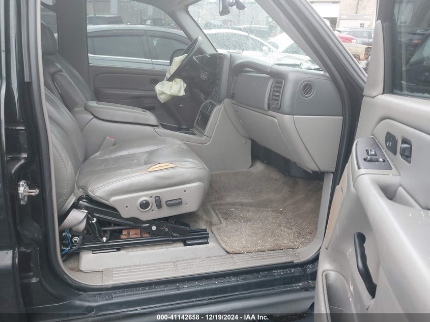 2006 CHEVROLET SUBURBAN 1500 VIN: 1GNFK16Z26J168703
