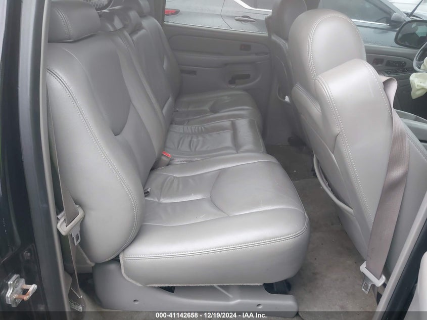 2006 CHEVROLET SUBURBAN 1500 VIN: 1GNFK16Z26J168703