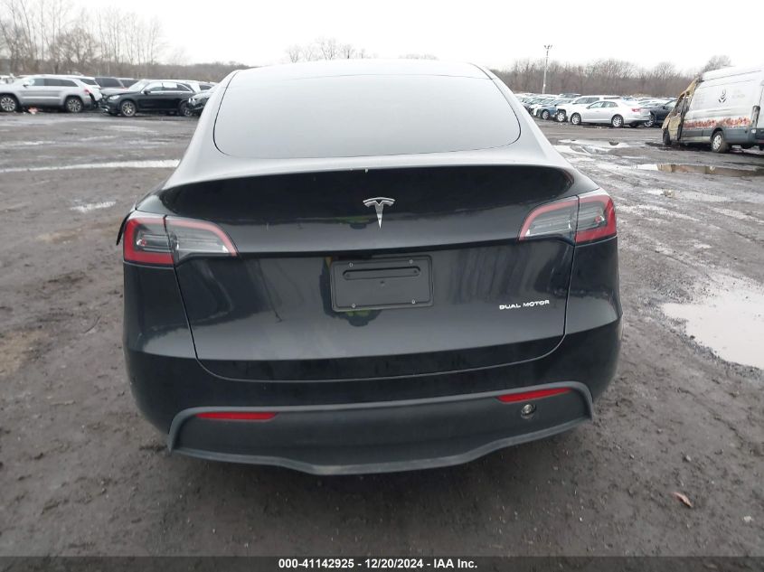 2023 Tesla Model Y Awd/Long Range Dual Motor All-Wheel Drive VIN: 7SAYGDEE8PA183671 Lot: 41142925