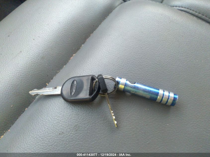 2005 Ford F150 Stx/Xl/Xlt VIN: X1FTRF122X5NC0233 Lot: 41143077