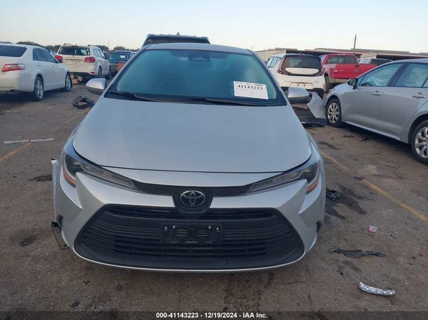TOYOTA COROLLA - zdjęcie 12