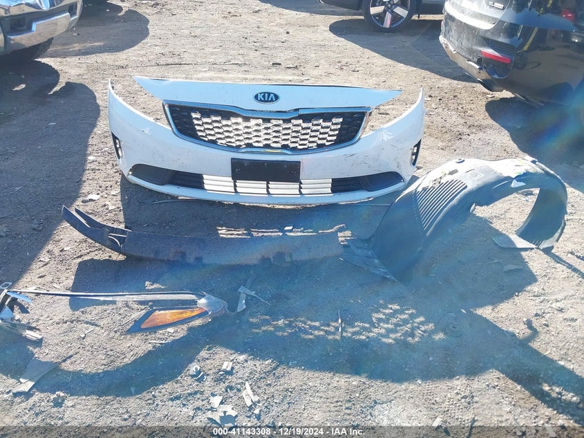 2017 KIA FORTE LX - 3KPFK4A75HE034266