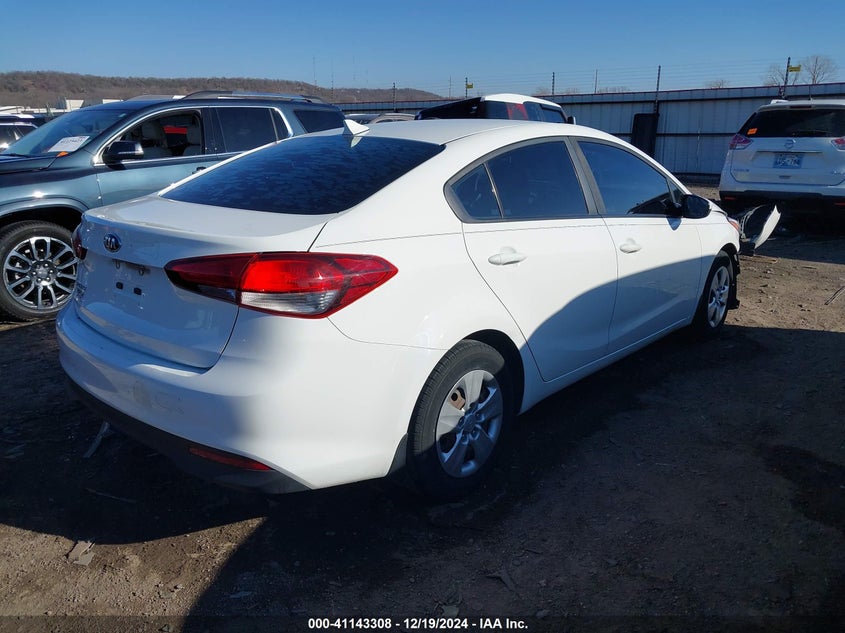 2017 KIA FORTE LX - 3KPFK4A75HE034266