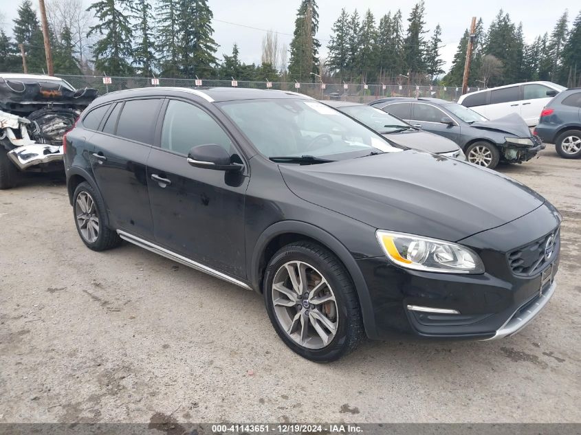 VIN YV440MWKXJ2055592 2018 VOLVO V60 CROSS COUNTRY no.1