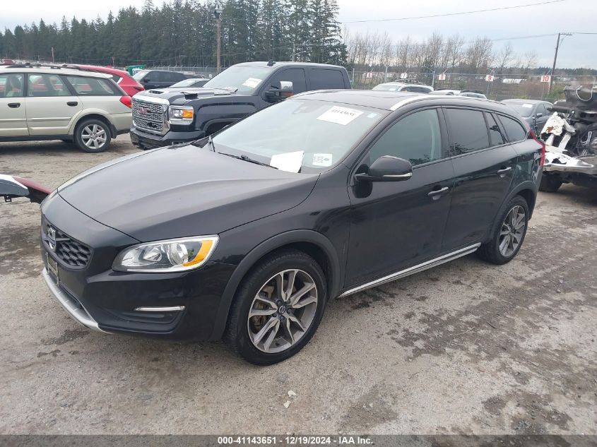 VIN YV440MWKXJ2055592 2018 VOLVO V60 CROSS COUNTRY no.2