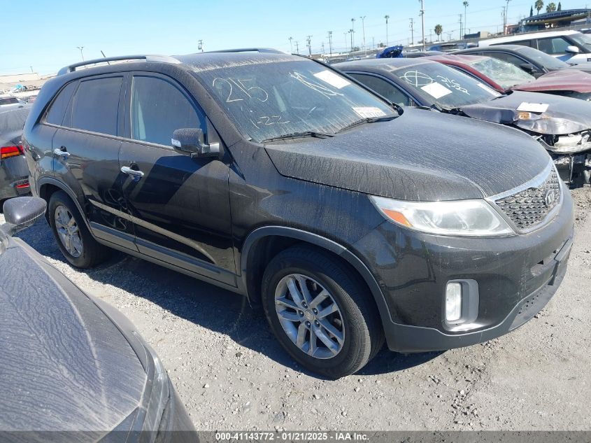 VIN 5XYKT4A68FG653639 2015 KIA Sorento, LX no.1