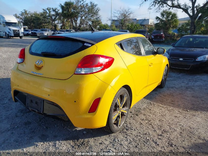 VIN KMHTC6AD2GU273660 2016 Hyundai Veloster no.4