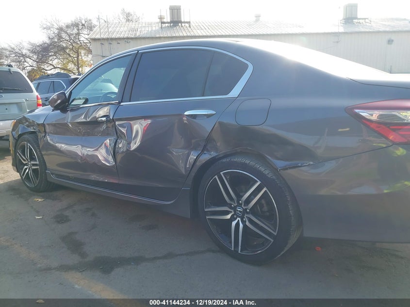 2017 HONDA ACCORD VIN: 1HGCR2F56HA212782