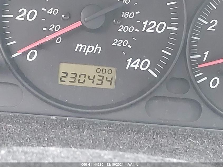 2002 Mazda Protege VIN: JM1BJ225920515625 Lot: 41144290