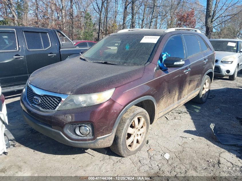 VIN 5XYKT3A64DG381436 2013 KIA Sorento, LX no.2