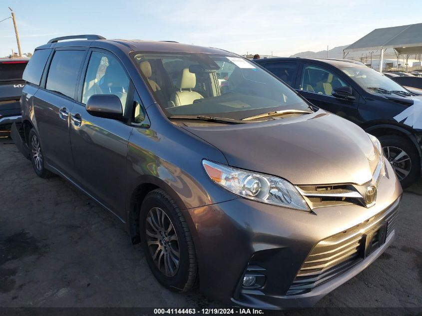 VIN 5TDYZ3DC5LS044530 2020 Toyota Sienna, Xle no.1