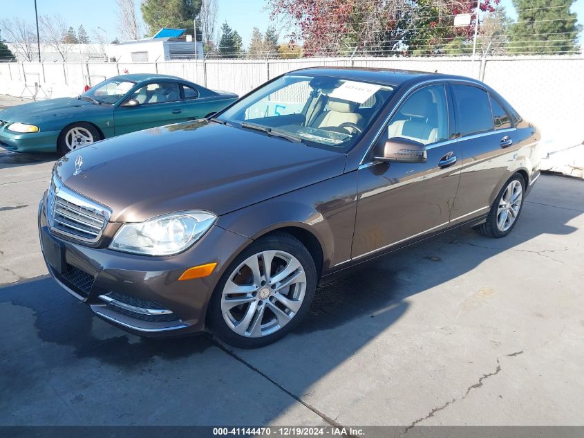 VIN WDDGF4HB0DR268595 2013 Mercedes-Benz C 250, Lux... no.2