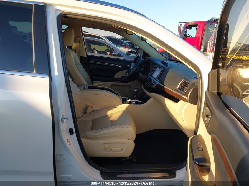 2015 TOYOTA HIGHLANDER LIMITED V6 - 5TDYKRFH1FS048269