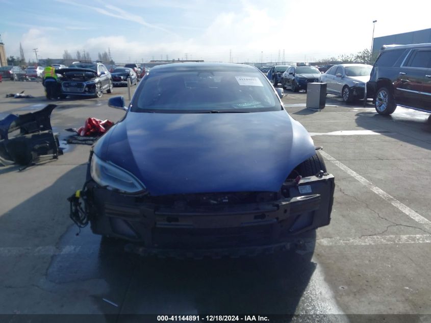 2018 Tesla Model S 100D/75D/P100D VIN: 5YJSA1E26JF295615 Lot: 41144891