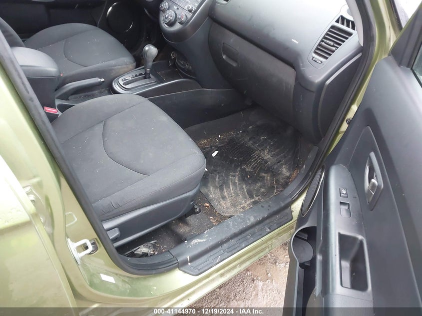 2010 KIA SOUL VIN: KNDJT2A25A7108825