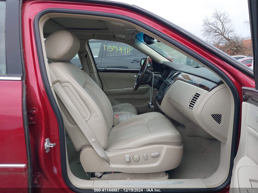 2008 CADILLAC DTS VIN: 1G6KD57Y88U182995