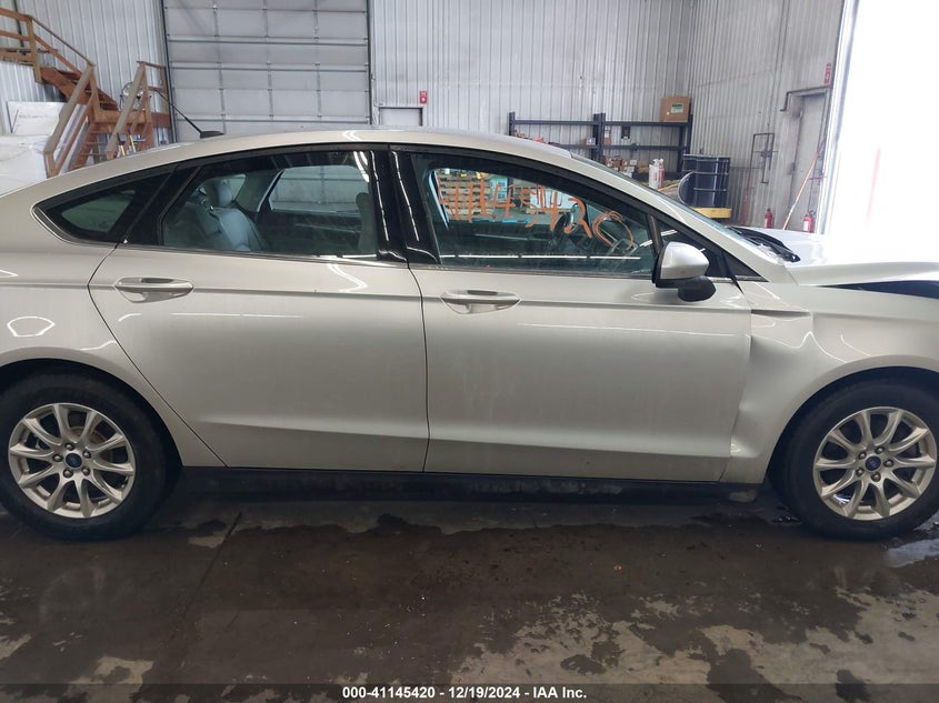 2016 FORD FUSION VIN: 3FA6P0G78GR114904