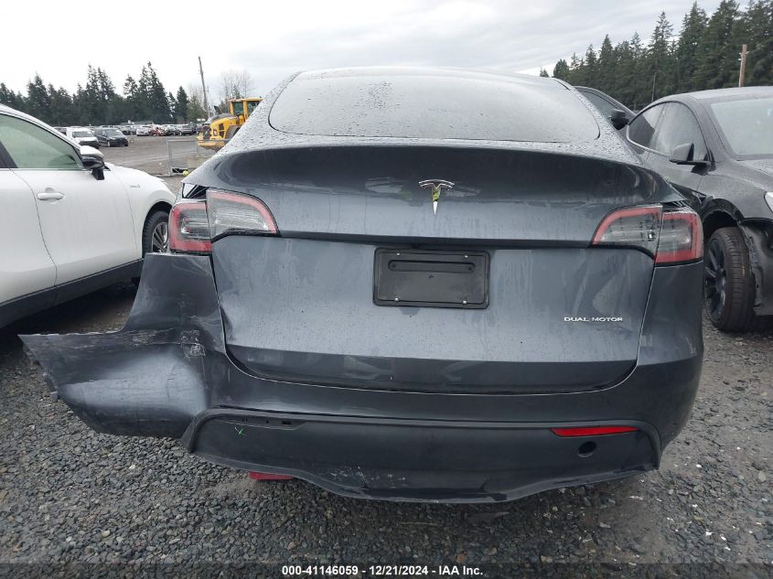 VIN 7SAYGDEE8PF697118 2023 Tesla Model Y, Awd/Long... no.17