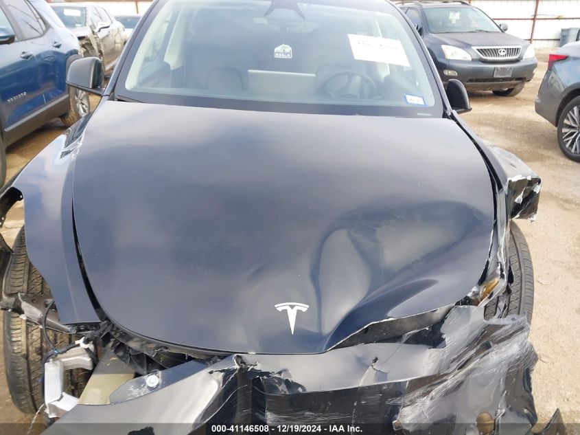 2024 Tesla Model Y Long Range Dual Motor All-Wheel Drive/Rwd VIN: 7SAYGDED4RF042898 Lot: 41146508