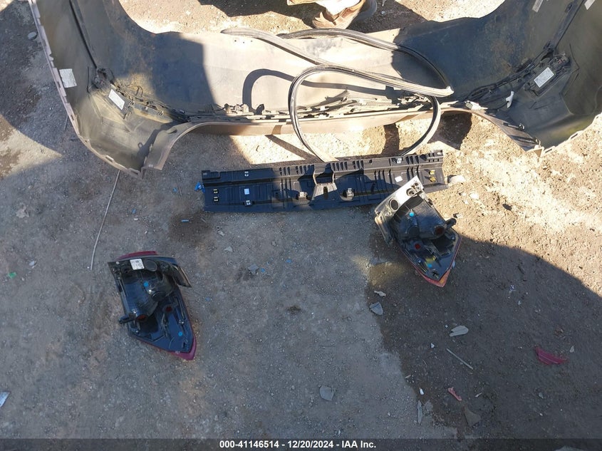 2019 CHEVROLET EQUINOX LT - 2GNAXKEV2K6219947