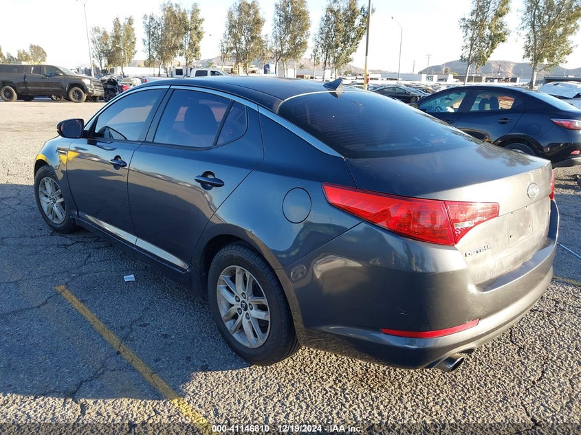 2011 KIA OPTIMA VIN: KNAGM4A71B5158338