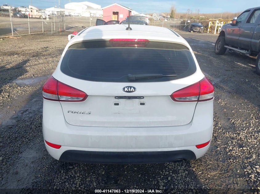 2018 KIA FORTE LX - KNAFK5A85J5772713