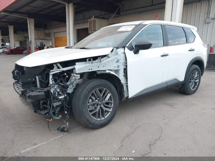 VIN 5N1BT3AA4PC826864 2023 Nissan Rogue, S Fwd no.2