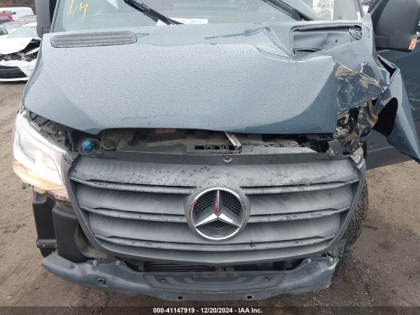 VIN WD4PF0CD5KP092508 2019 Mercedes-Benz Sprinter 2... no.10