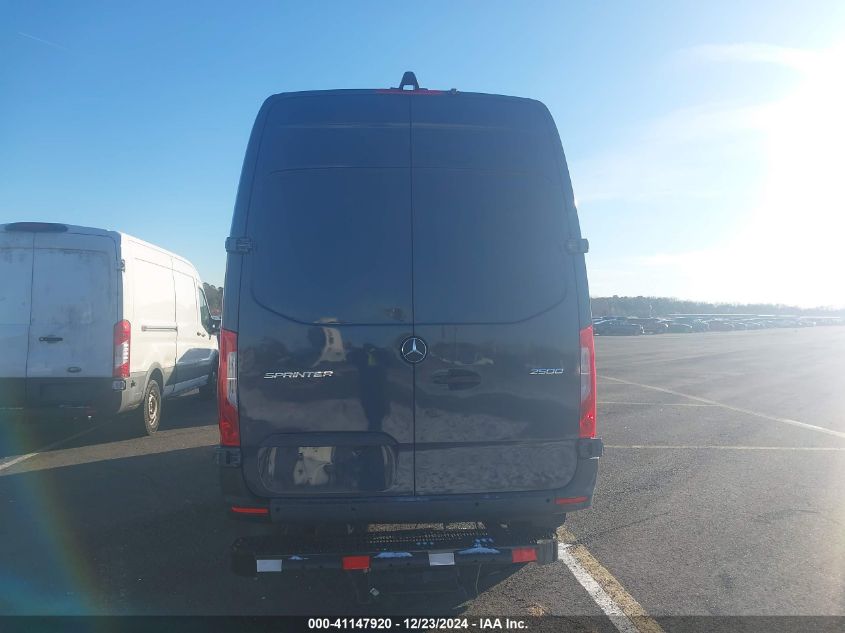 VIN WD4PF0CD1KP103259 2019 Mercedes-Benz Sprinter 2... no.16