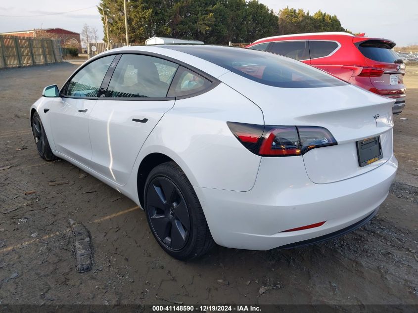 VIN 5YJ3E1EA8NF121678 2022 Tesla Model 3, Rear-Whee... no.3