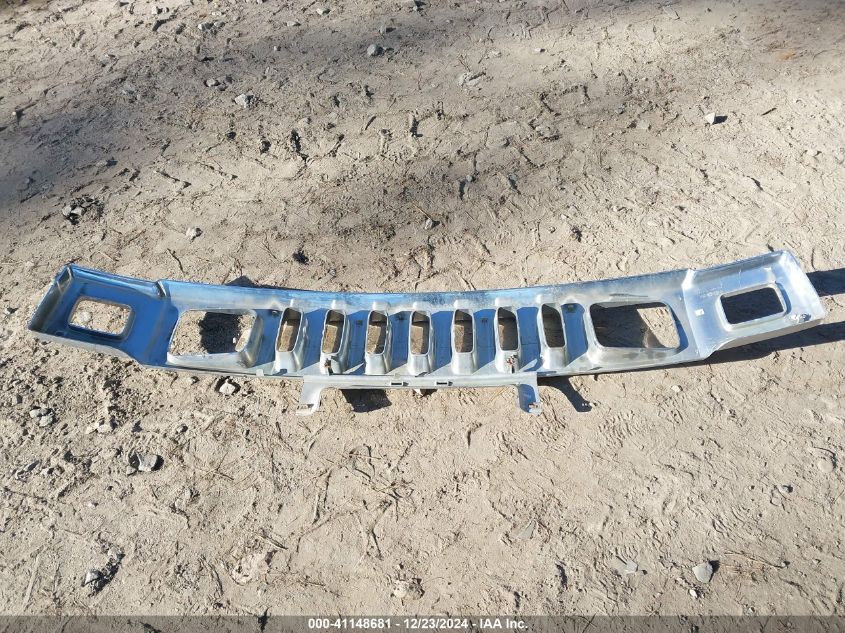 2005 Hummer H2 VIN: 5GRZN23U25H120688 Lot: 41148681