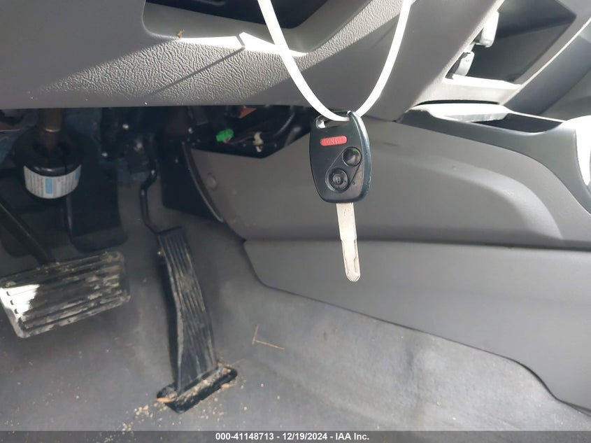 2008 HONDA CIVIC VIN: 1HGFA16578L086015