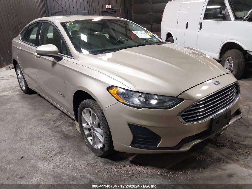 VIN 3FA6P0LU6KR212396 2019 FORD FUSION HYBRID no.1