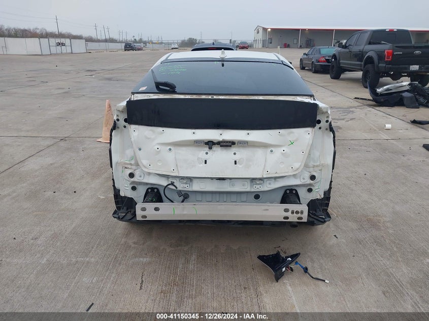 2016 TOYOTA PRIUS TWO - JTDKBRFU7G3012396